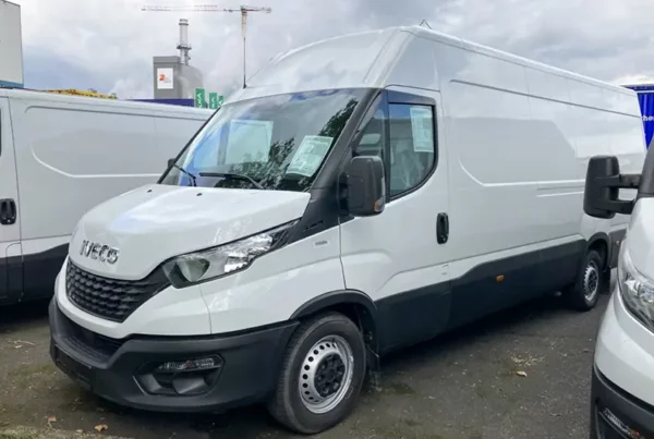 Gebrauchtfahrzeug: IVECO 35S16 V Kastenwagen 4.100mm